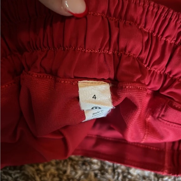 Lululemon hotty hot shorts - Picture 3 of 3